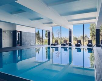 Convento do Espinheiro, Historic Hotel & Spa - Evora - Pool
