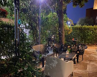 Hotel Brivio - Milano - Patio