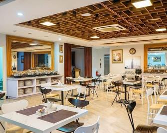 Hotel Dharmein Jakarta - Yakarta - Restaurante