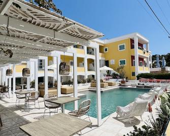 Alidian bay Suites Leros - Álinda - Pool
