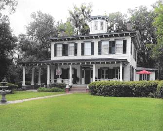 1872 John Denham House Bed and Breakfast - Monticello - Budova