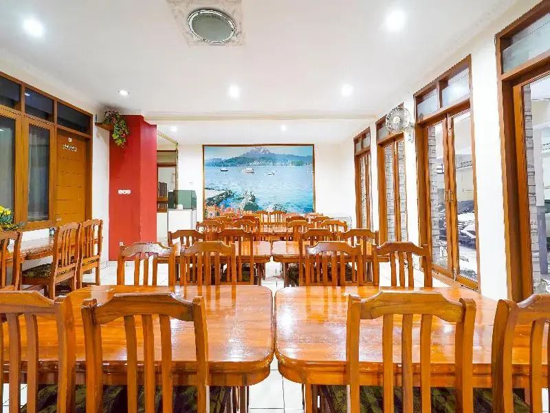 Urbanview Hotel Sakura Bandung