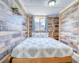 Renovated Dog Friendly Room w Hot Tub Leadville-B - Leadville - Slaapkamer