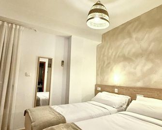 Hs Altet Suites - Alicante Airport - L'Altet
