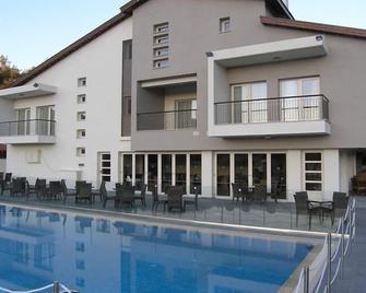 Livadia Hotel Kyperounta - Kyperounda - Building