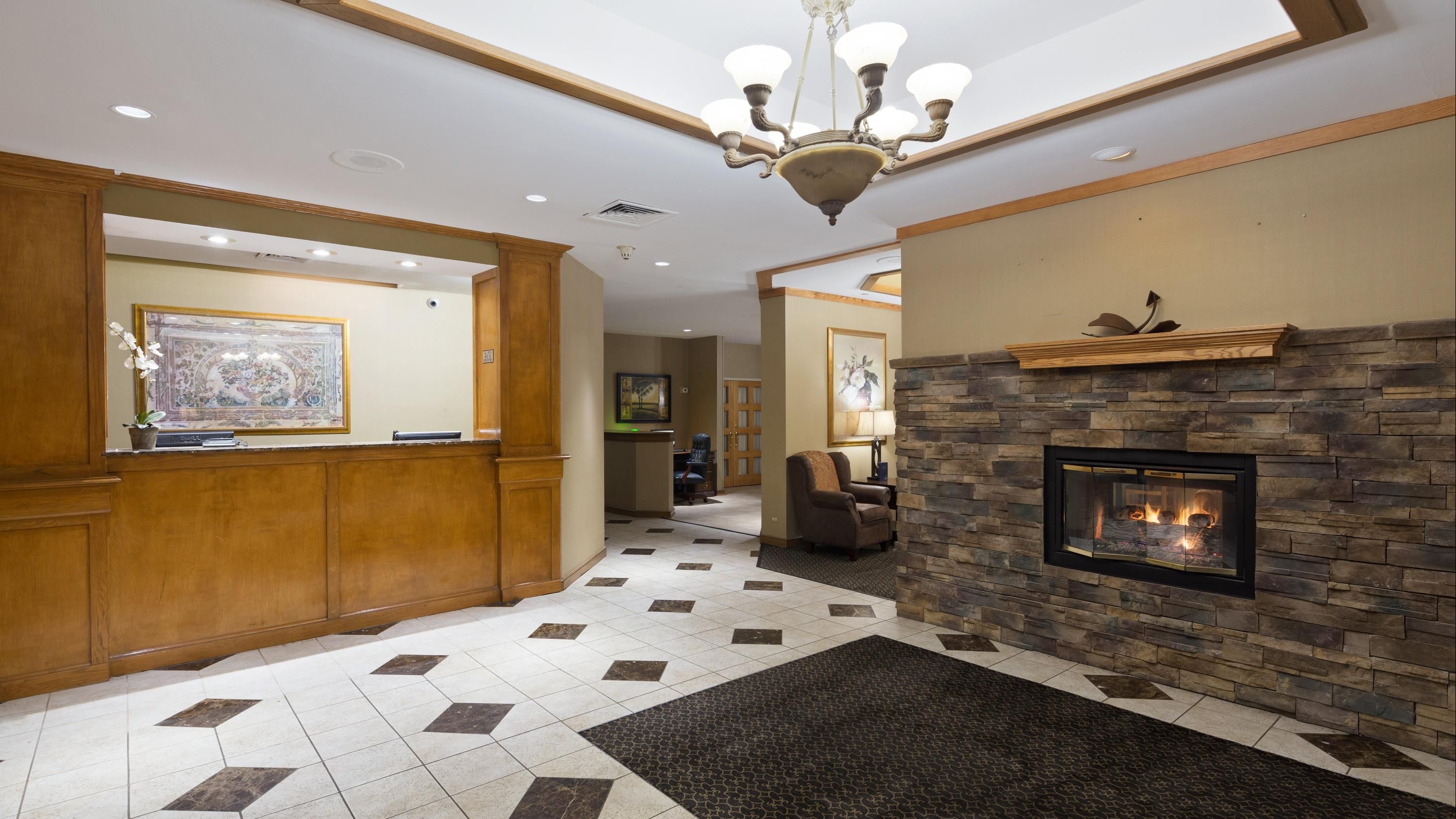 Chicago Club Inn And Suites - Westmont - Reception
