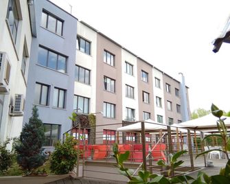 Hotel Cavalieri - Pinerolo - Gebouw