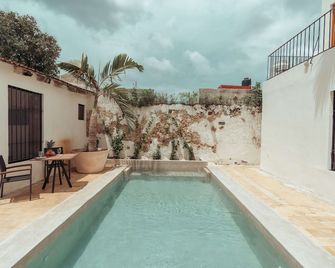 Hotel Casa Piedad - Campeche - Pool