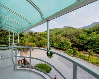 Jecheon Sanjung Dayeon Pension - 문경 - 발코니