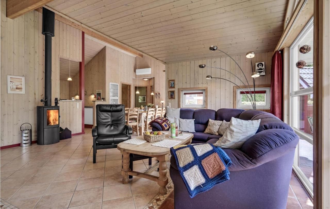 4 Bedroom Beautiful Home In Oksbøl – Varde