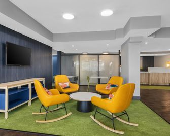Spark by Hilton Bakersfield Central - בייקרספילד - לובי