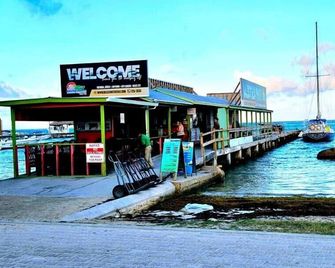 Voyager Sun & Reef Hotel - San Pedro Town
