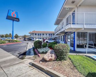Motel 6-Vallejo, Ca - Six Flags West - Vallejo - Bâtiment