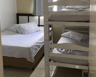 Residencial Flat Debora - Florianópolis - Schlafzimmer