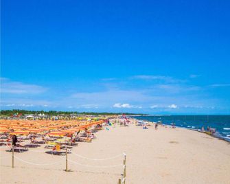 Enjoy our flat with garden in Rosolina - Rosolina - Plaża