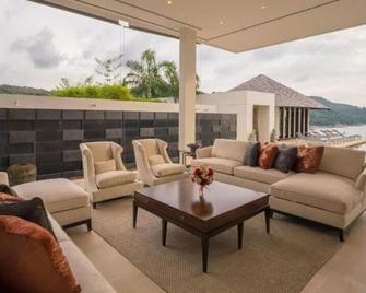 Villa Princess Stephanie - Karon - Balkon