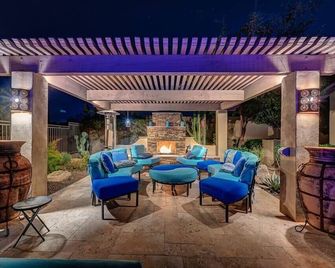 Gorgeous Resort Home -Right off the back nine! - קייב קריק - פטיו