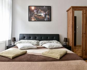 Corvin Point Rooms And Apartments - Budapest - Bedroom