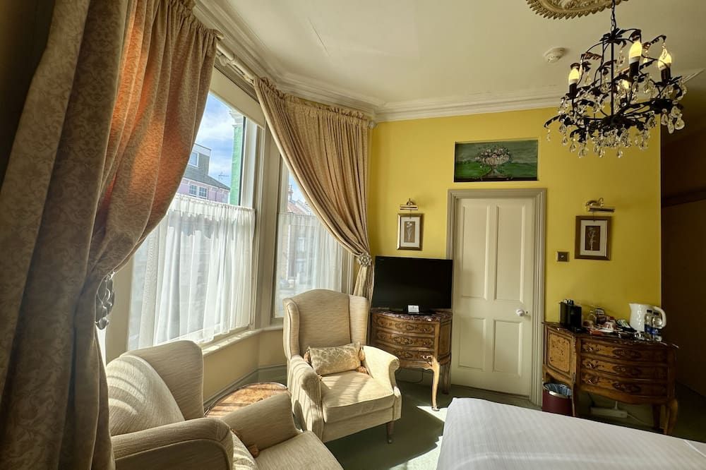 Albert & Victoria Guest House - Eastbourne - Bathroom