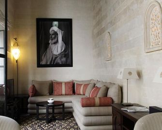 다르 젠 - 라바트 - 거실