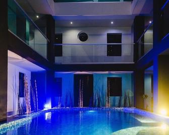 Hotel Flamingo Merida - Mérida - Pool