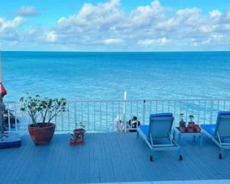 Ocean Garden Studio 2 - Saint John's - Balkon