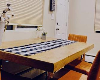 Near Red Rocks, Denver, Easy I-70 Access To Mountains Towns - Wheat Ridge - Comedor