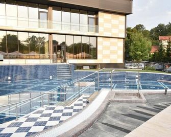Hotel President - Baile Felix - Pool