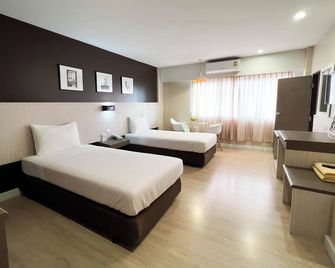 Srivichai Hotel - Nakhon Ratchasima - Habitación