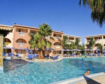 Zante Village - Alikanas - Piscina