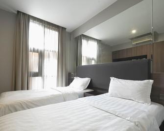 Amrise Hotel Kitchener - Singapore - Bedroom