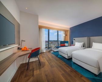 Holiday Inn Express Shanghai Xuhui Binjiang By IHG - Shanghai - Bedroom