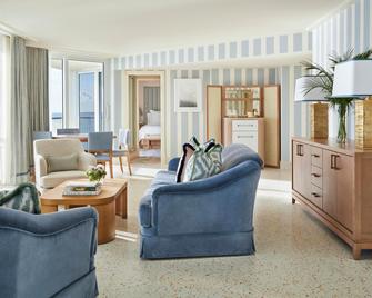 Four Seasons Resort Palm Beach - Palm Beach - Living room