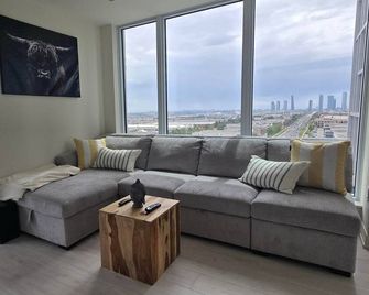 Corner unit 3 bath and 2 bed - Vaughan - Salon