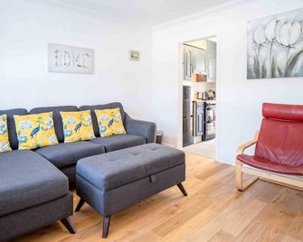 Cosy Cottage - 2 Bedroom Cottage - Mumbles - Swansea - Pokój dzienny