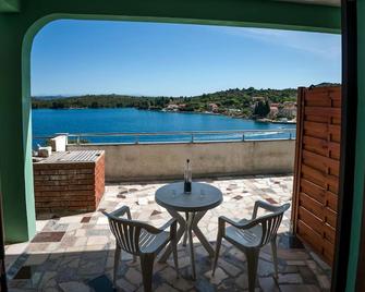 Picic Guesthouse - Luka - Balkon