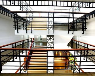 Tonkok Hotel - Chiang Rai - Aufgang
