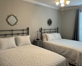 Beautifully Furnished 2 BR 2 BA Condo Close to all the Action! - Oxford - Bedroom