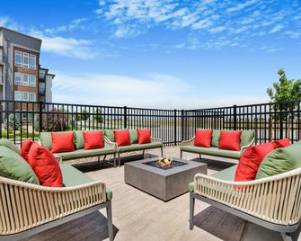 Hampton Inn by Hilton Aurora Medical Center Denver - Aurora - Balkón