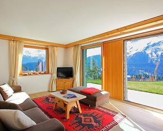 Apartment Chesa Sül Muot by Interhome - سانت موريتز - غرفة معيشة