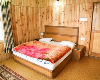 Hotel Mount View Dhanaulti Dreams - Dhanaulti - Habitación