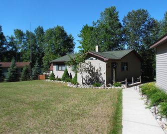 Relaxing, Family Retreat!! - Hillman - Edificio