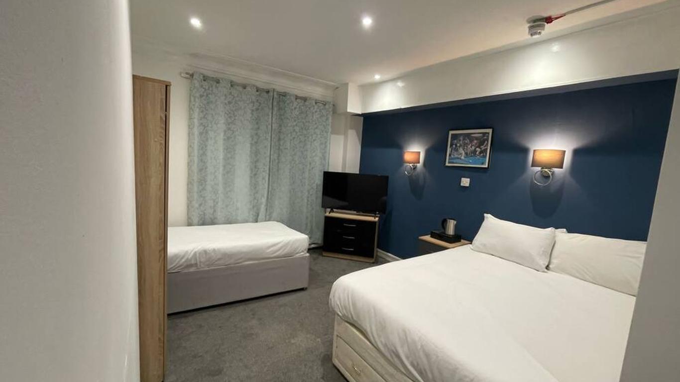 The Snyed Arms Hotel