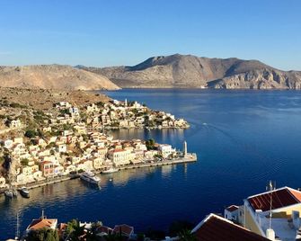 Limani Life - Ano Symi