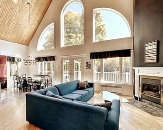 La Dolce Vita - Home away from home - Saint-Mathieu-du-Parc - Sala de estar