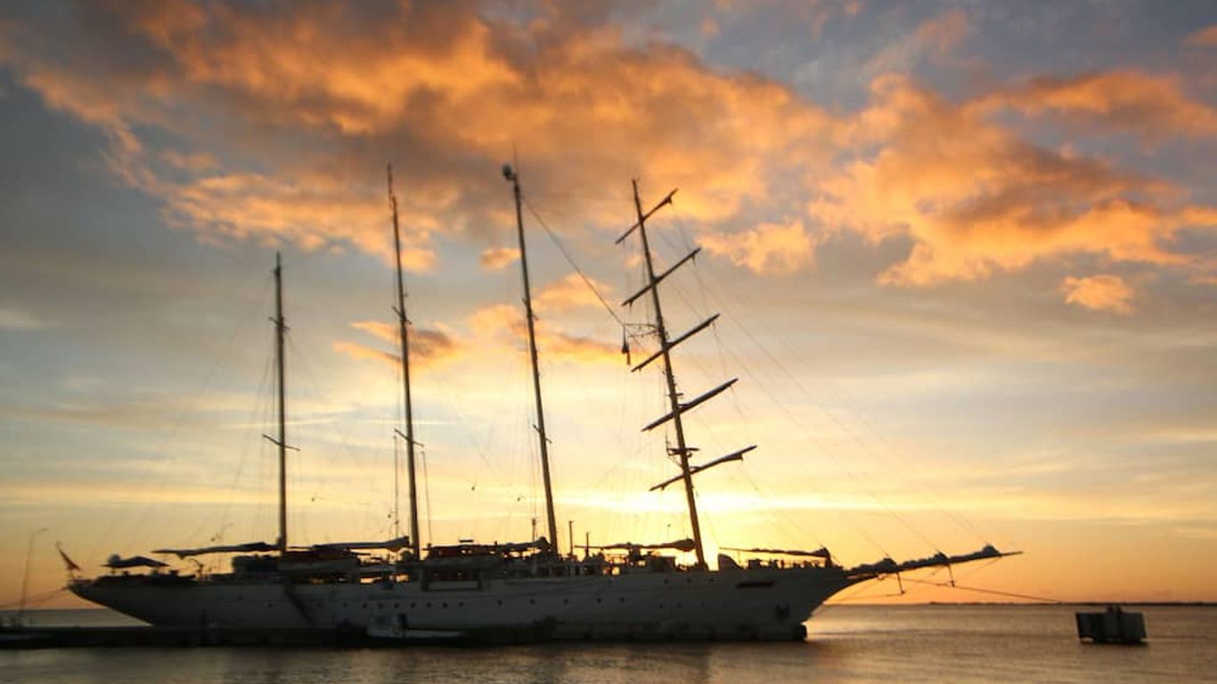 波奈爾島民飯店