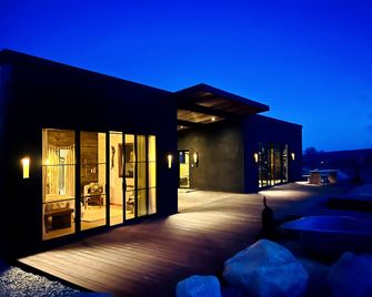 Stunning Design Rental Incredible for a Luxury Escape in Lone Pine, California - Lone Pine - Gebäude