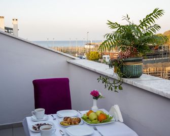 Defne Otel - Şile - Balkong