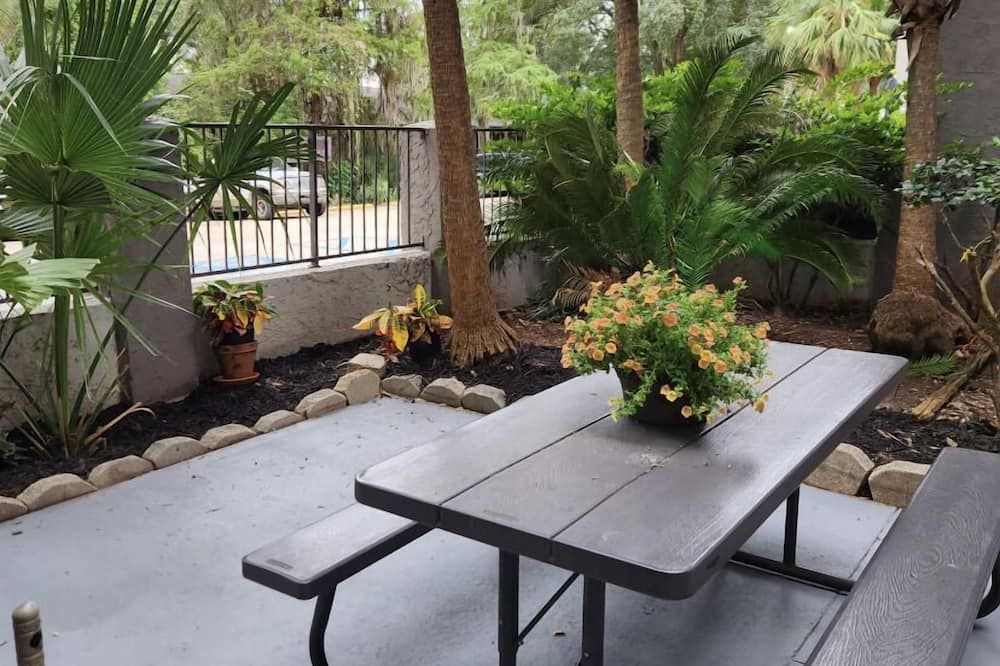 لويالتي إن تالاهاسي