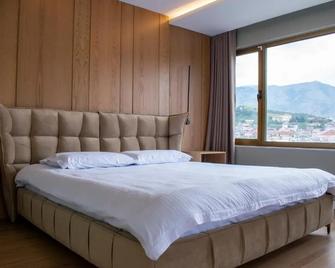 Bocca Hotel Korce - Korçë - Slaapkamer